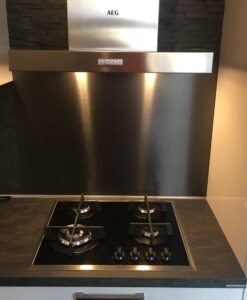 Achterwand keuken zwart