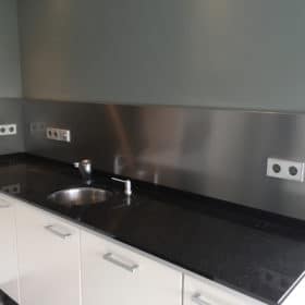 RVS Achterwand gezet op maat