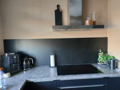 Keuken achterwand zwart - Ral 9005 - Gitzwart photo review