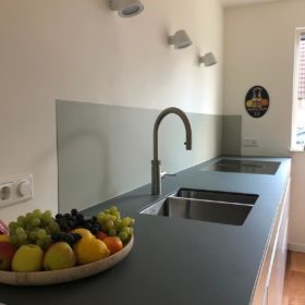 Aluminium achterwand op maat - In kleur