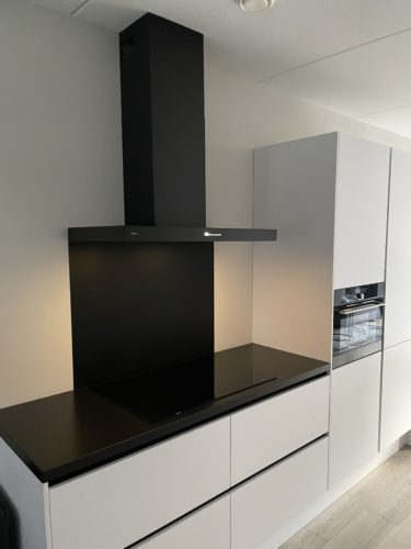 Keuken achterwand zwart - Ral 9005 - Gitzwart photo review